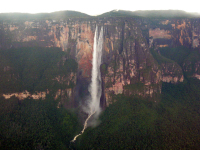 Canaima - letecký pohľad na vodopád Salto Angel