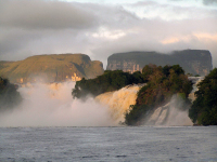Canaima - vodopád Hacha